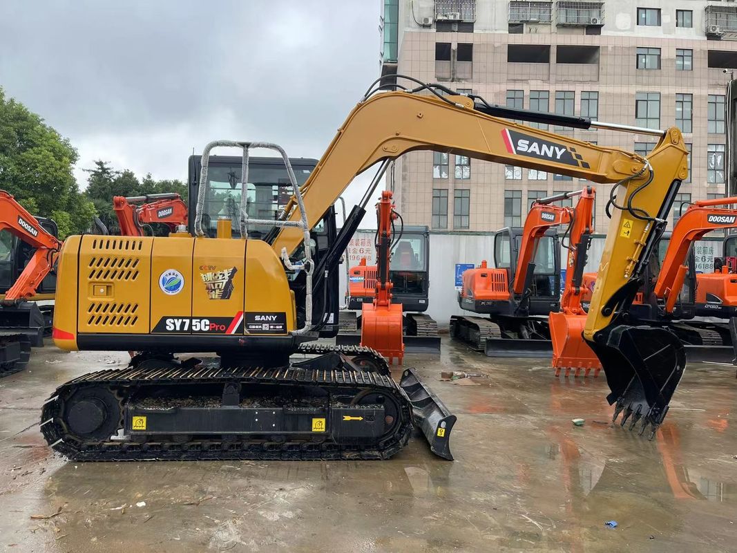 2022 Usato Sany SY75C escavatore Sany Crawler 7.5 tonnellate mini escavatore