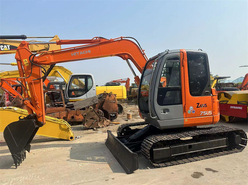 Usato mini escavatore Hitachi ZX75US Usato 7,5 tonnellate Hitachi ZX75 mini escavatore scavatore
