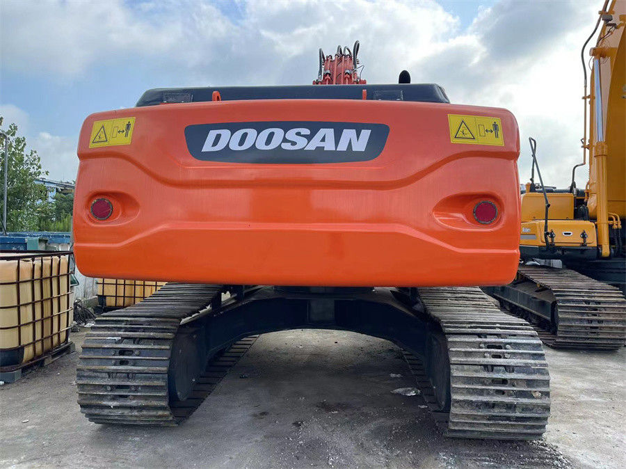 Escavatore usato Doosan DX225 Made in Korea Buone condizioni basso consumo di carburante