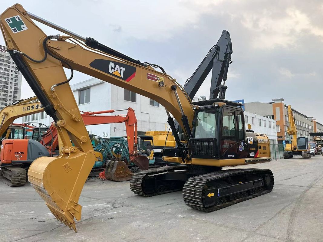 Usato Caterpillar 323DL Escavatore idraulico a trascinatore Peso 23 tonnellate Motore CAT C6.6