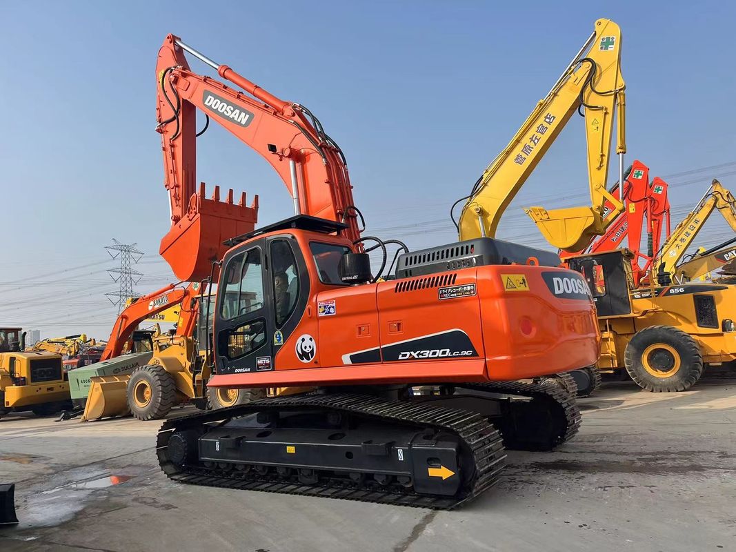 Escavatore Doosan originale usato DX300LC-9C 30 tonnellate Escavatore medio usato Doosan 300 attrezzature pesanti