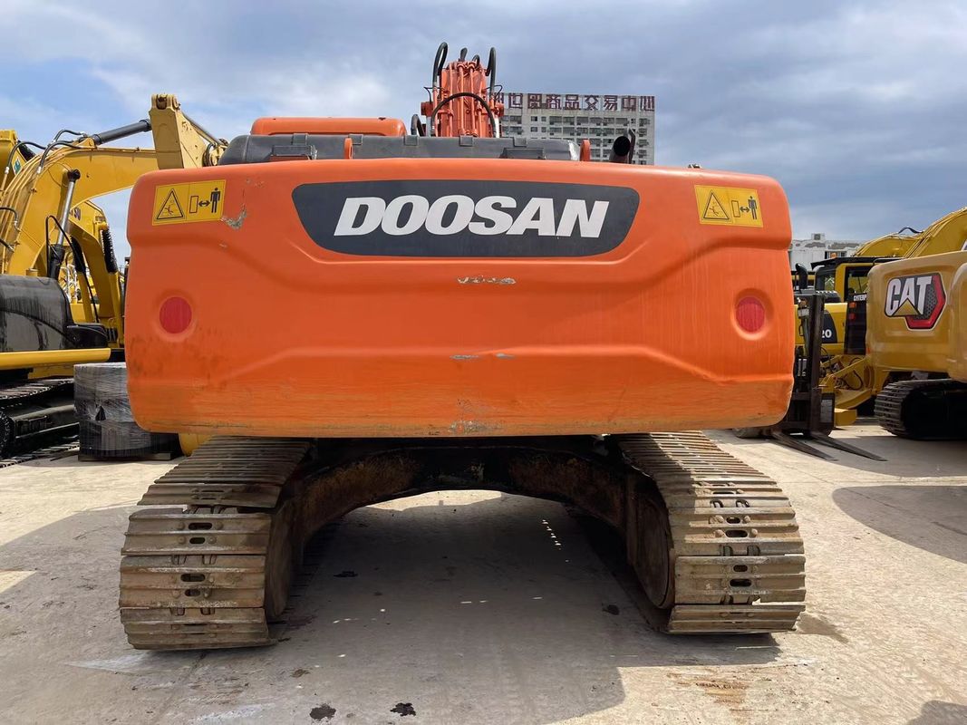 Trova la tua perfetta corrispondenza Usata Doosan DX225LCA Escavatrice da 22 tonnellate in ottime condizioni