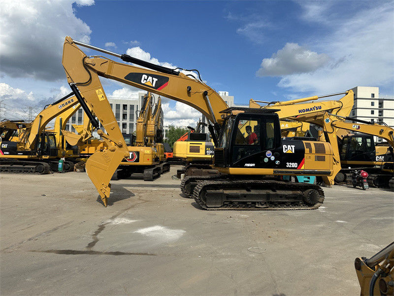 Escavatori usati Cat 320D Escavatori usati con capacità di 1 M3