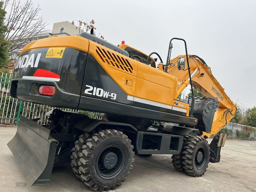 Tipo di trasloco Escavatore a ruote Hyundai R210W-9 usato 21 tonnellate Escavatore a ruote Hyundai usato