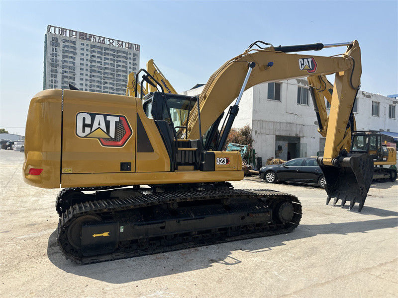 Escavatori usati CAT 323 con motore C7.1 Escavatori di seconda mano Caterpillar anno 2018