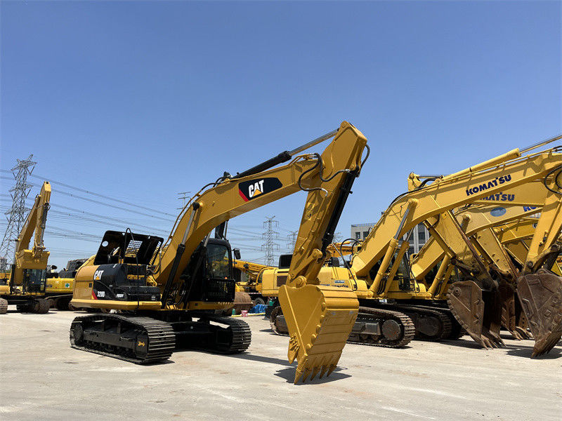 Buona condizione escavatore medio da 20 tonnellate usato scavatore da 320d caterpillar in vendita
