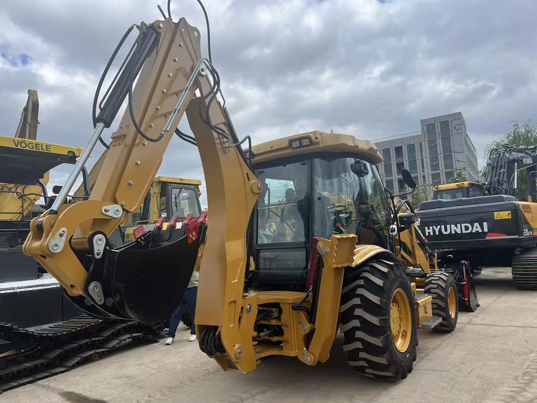 Nuovo Caterpillar 420F retroescavatore con secchio apertabile e braccio estendibile