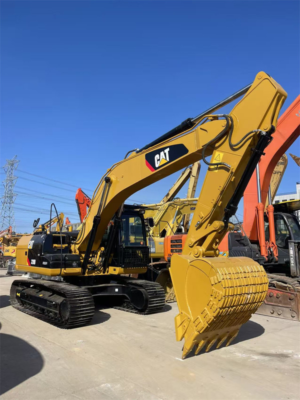 Escavatore CAT 320D Usato da 20 tonnellate Escavatore Caterpillar di seconda mano con poche ore di lavoro