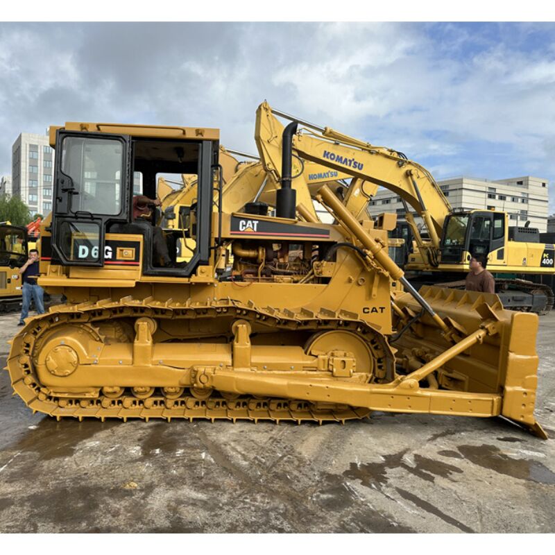 Bulldozer usato Caterpillar D7G Tipo pista Potente motore a combustibile Medio ideal per il livellamento del terreno Costruzzione stradale e bonifica del sito