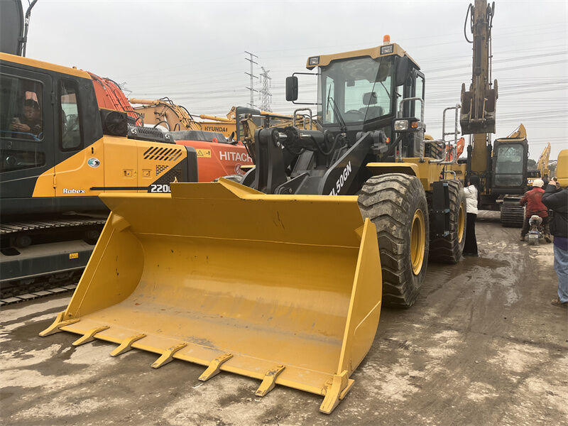 Caricatore XCMG ZL50GN usato in buone condizioni, materiale pesante, per carico e trasporto, in vendita