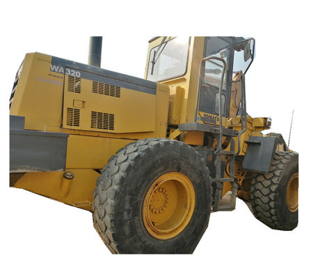 KOMATSU WA320 ha usato la terra del caricatore 14000KG della ruota che muove WA320-3
